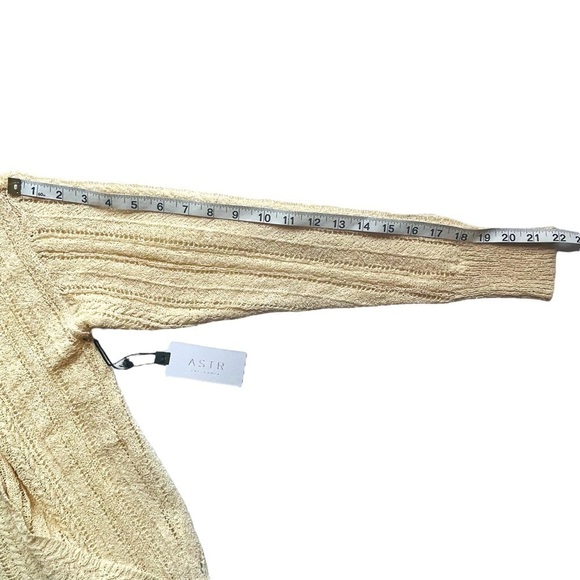 ASTR wrap front sweater pointelle v-neck long sleeve cream size m style at15838c - Picture 10 of 12